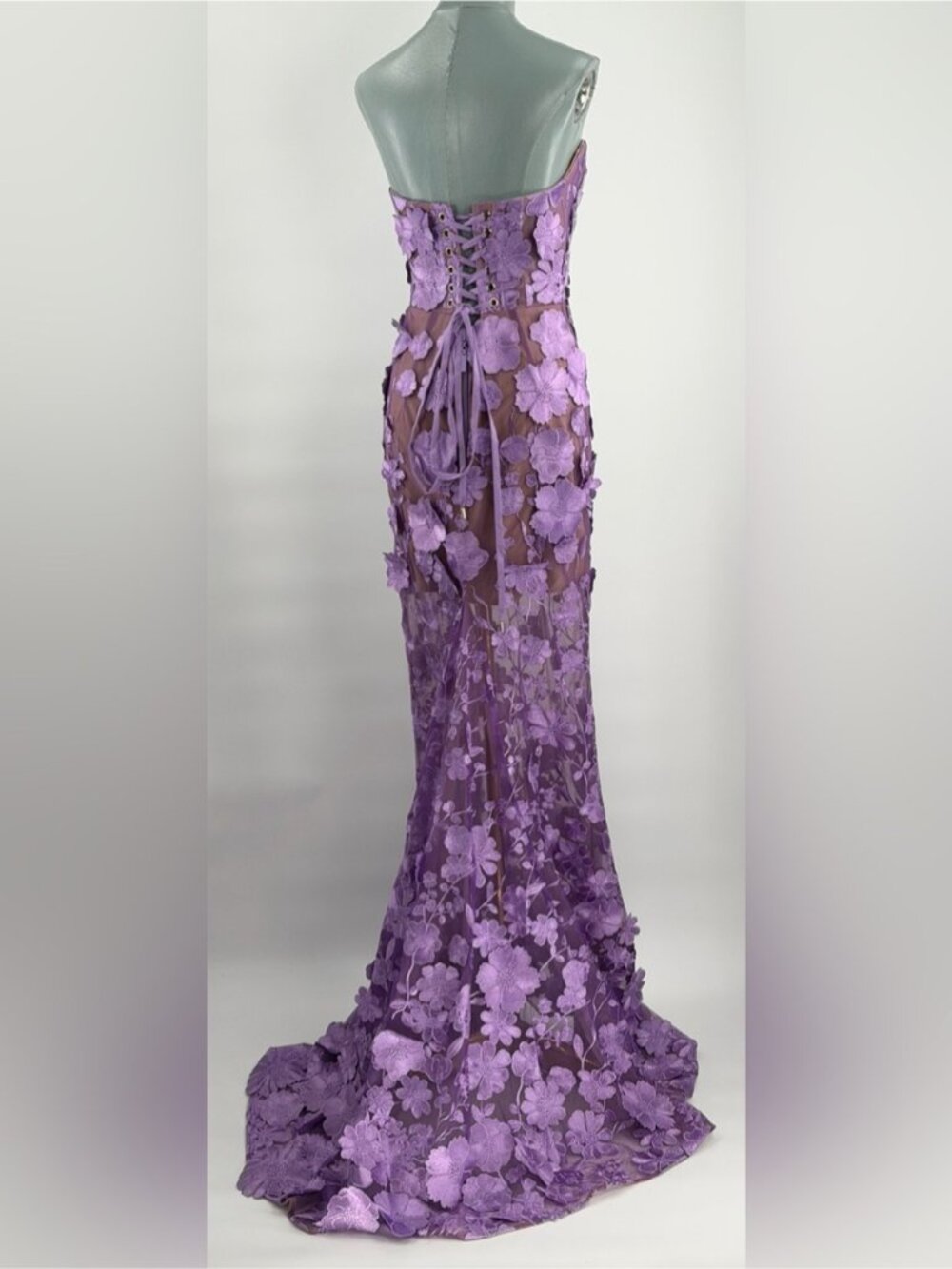 🆕 BRONX & BANCO 🧿 NWOT Jasmine Floral Embroidered Gown, Lilac - Sz M US 6 - Picture 5 of 14